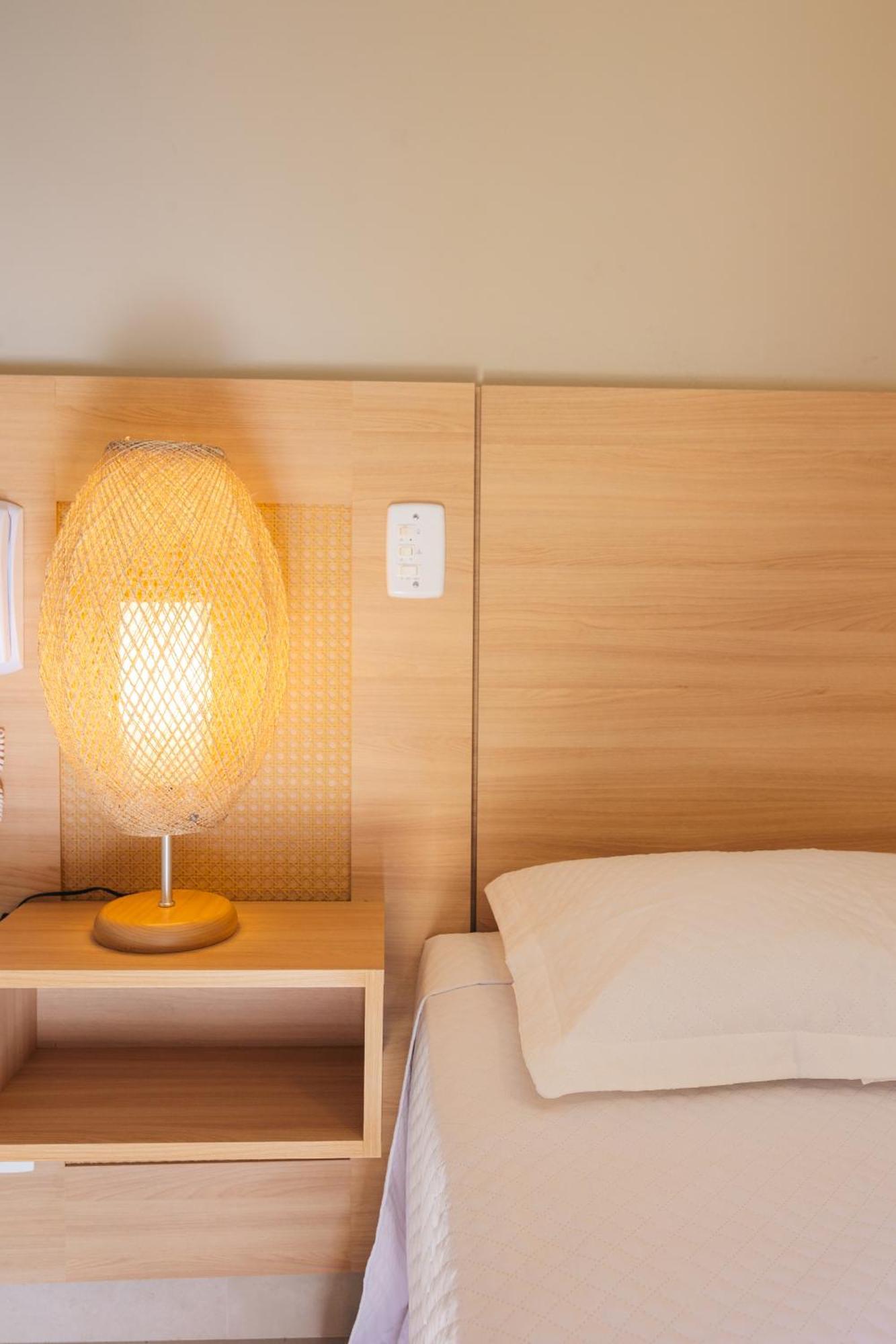 Flat 3-107 - Iha Flat - Pereque - Apartahotel